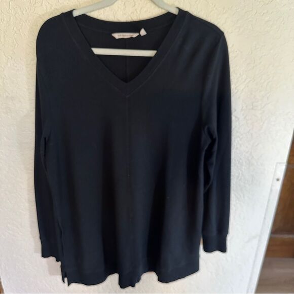 Soft Surroundings Black V Neck Long Sleeve‎ Sweatshirt LARGE - Picture 1 of 10